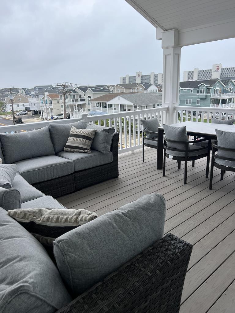 202 39th Street - Picture 