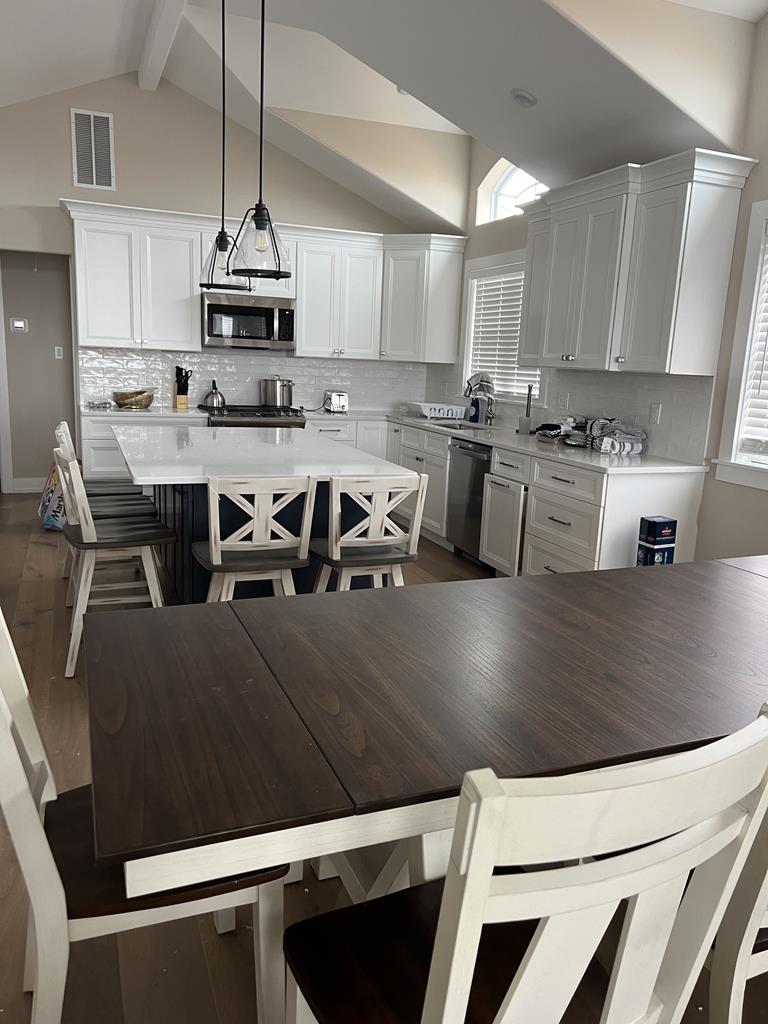 202 39th Street - Picture 