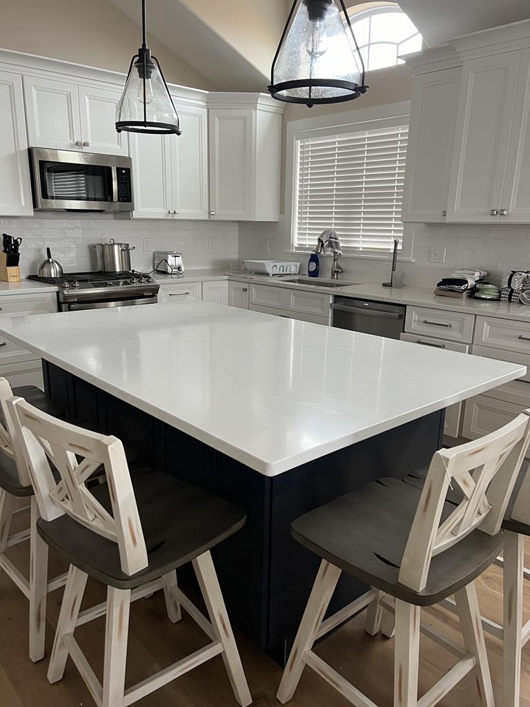 202 39th Street - Picture 