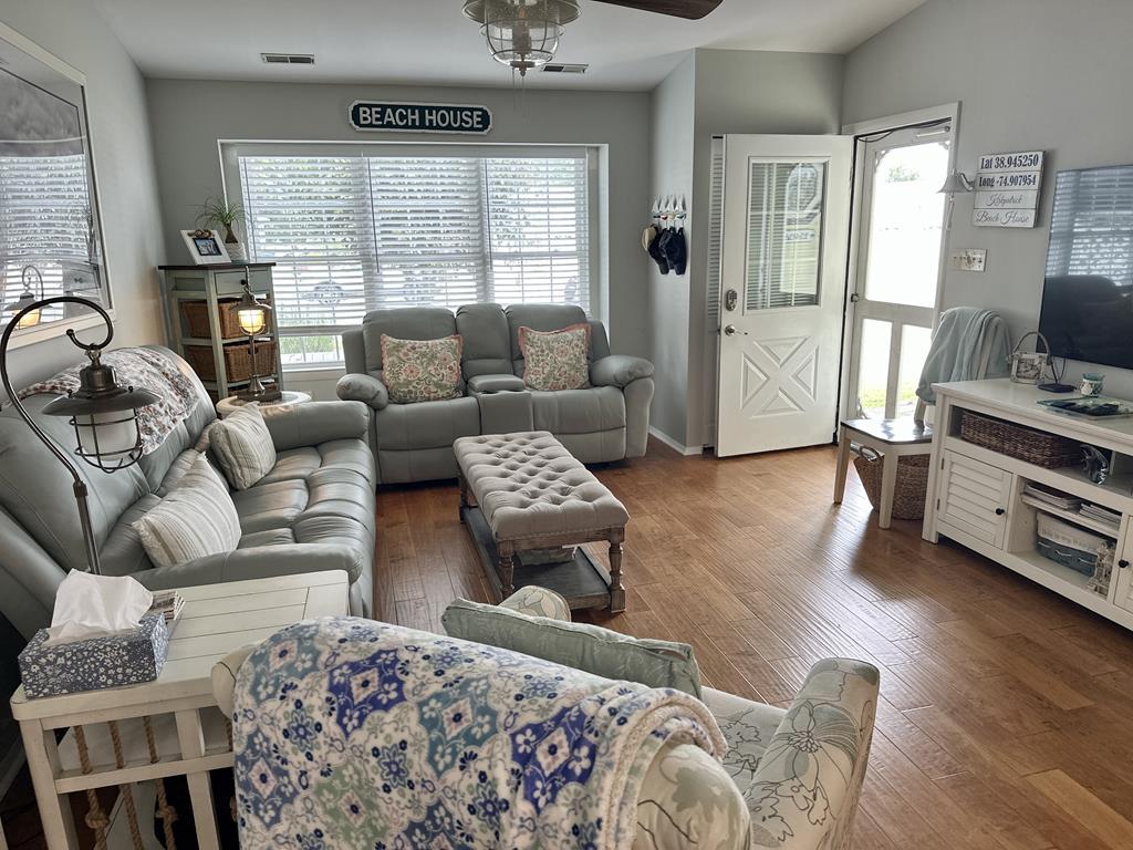 The Yellow Cottage | Photo 6