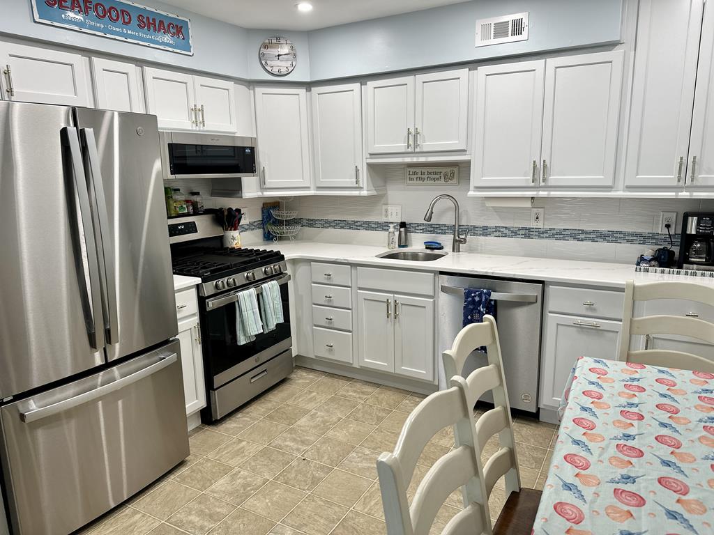 The Yellow Cottage | Photo 11