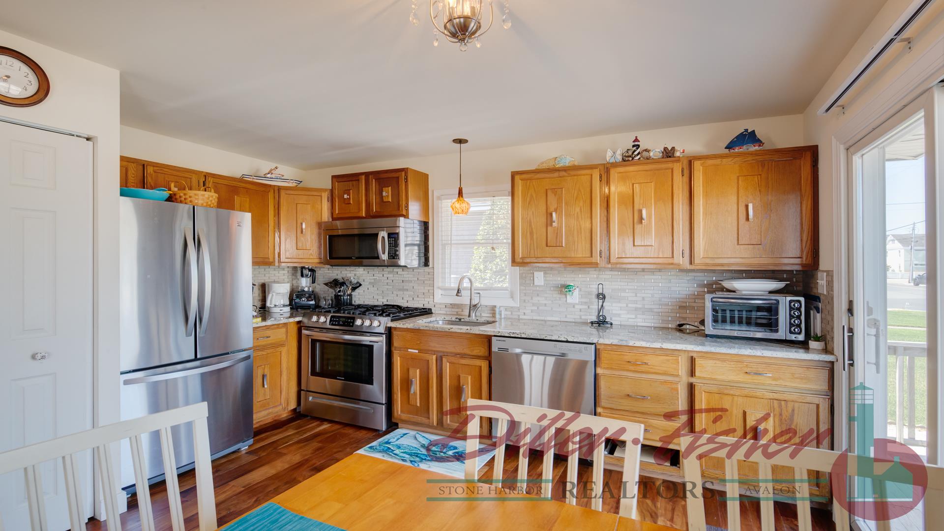 10414 Third Avenue, Stone Harbor (Mid-Island) - Picture 5