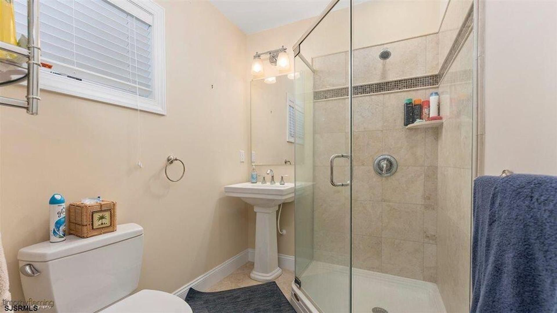 400 E Miami Avenue, Wildwood Crest (Wildwood Crest Beach Side)