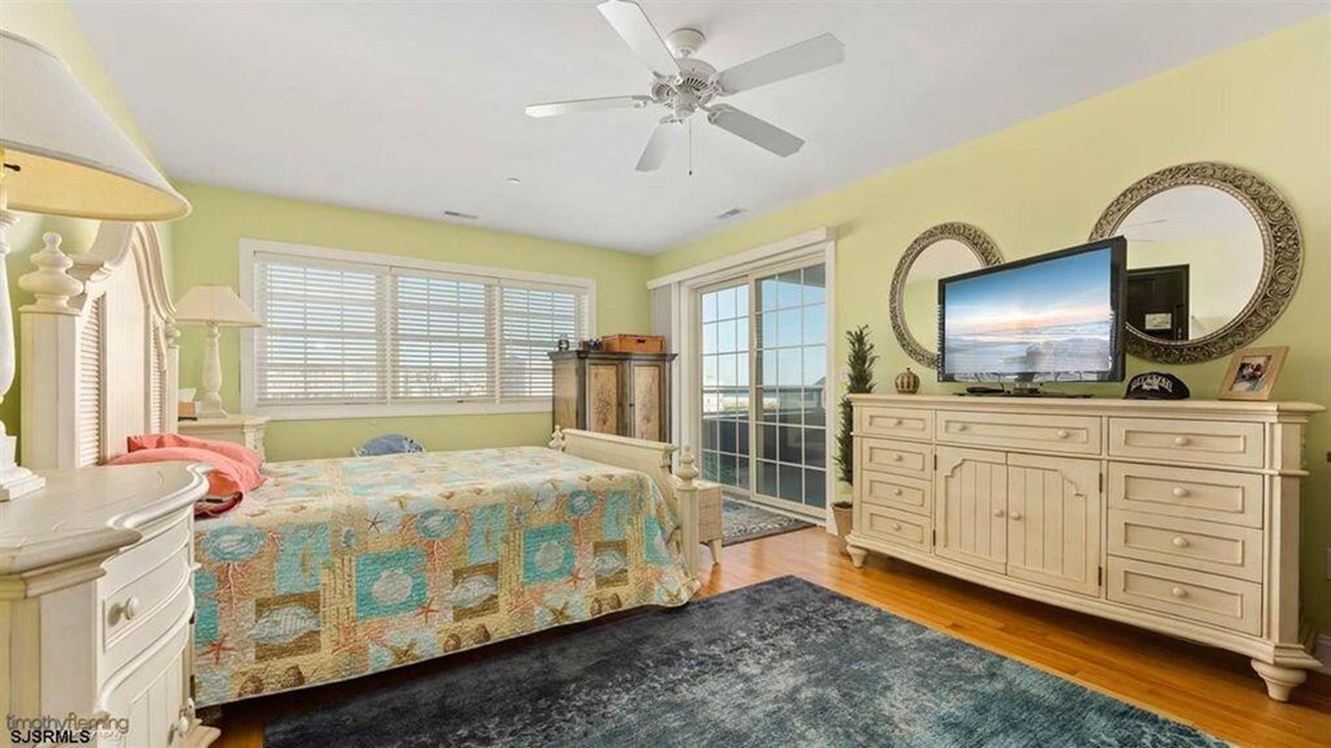 400 E Miami Avenue, Wildwood Crest (Wildwood Crest Beach Side)