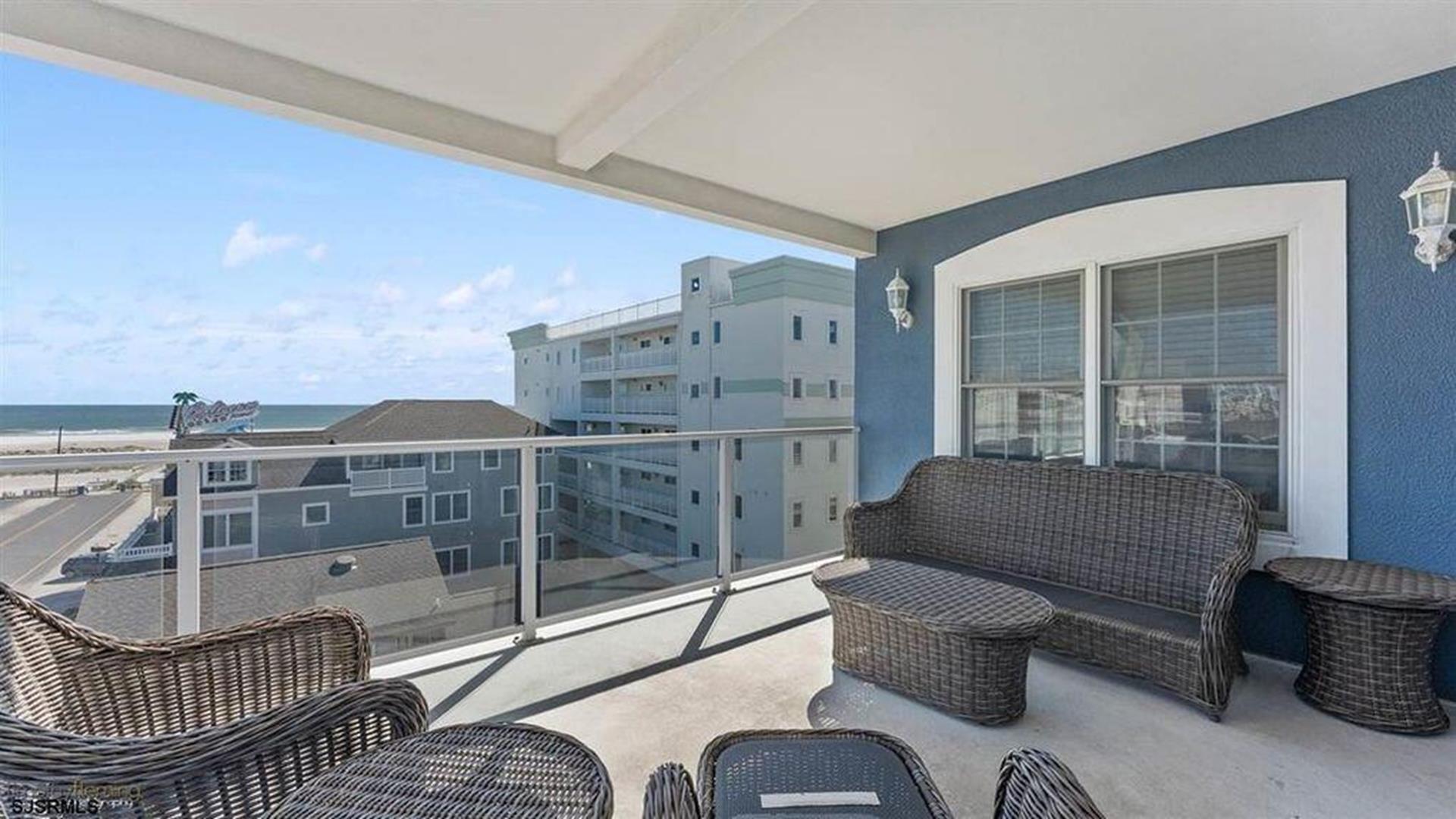 400 E Miami Avenue, Wildwood Crest (Wildwood Crest Beach Side)