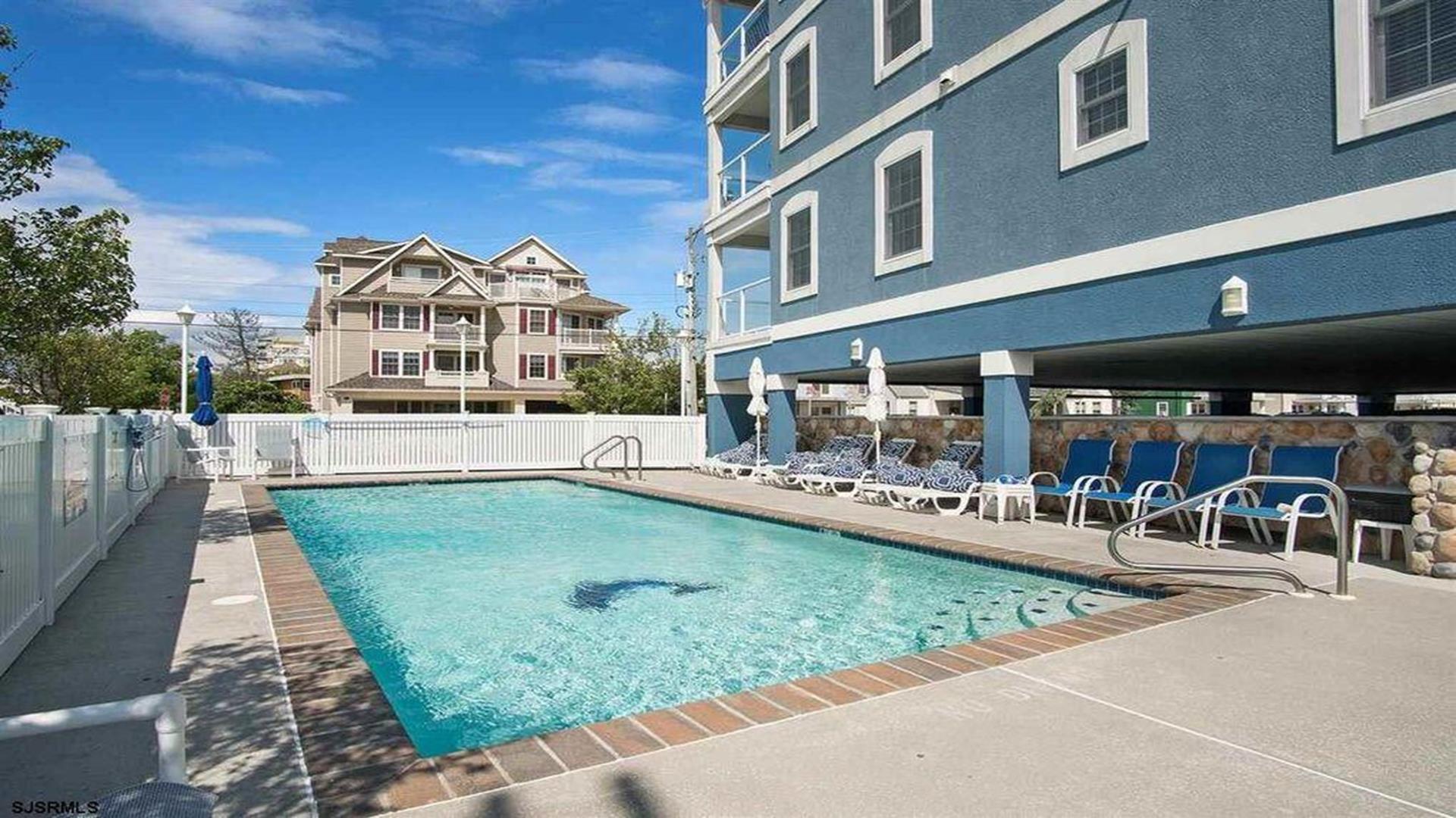 400 E Miami Avenue, Wildwood Crest (Wildwood Crest Beach Side)