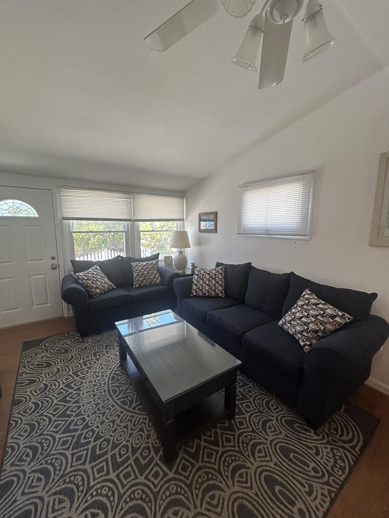 4 W. Kansas Avenue, Beach Haven Park (Bay Side)