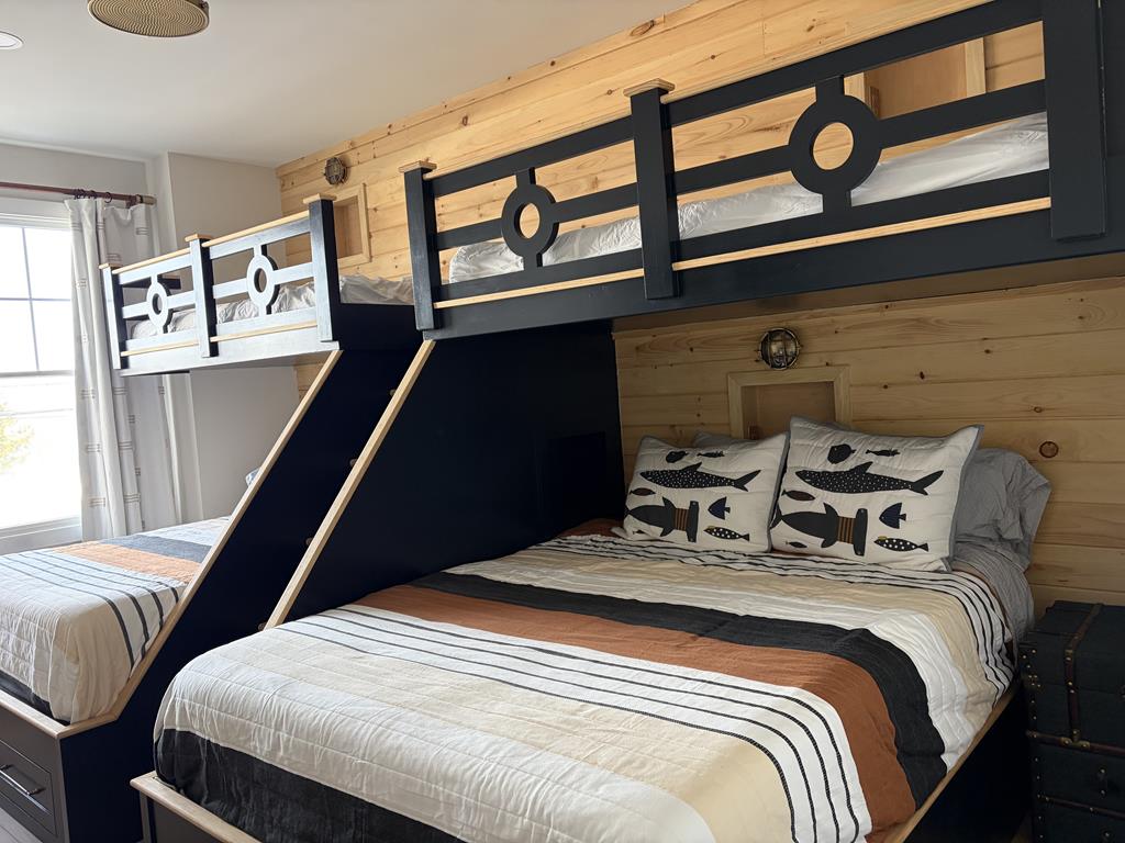 7009 Long Beach Boulevard, Brant Beach (Ocean Side)