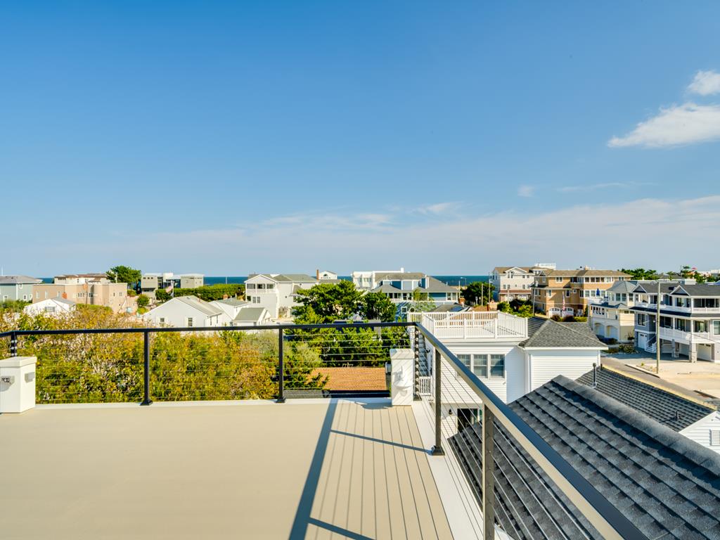 7009 Long Beach Boulevard, Brant Beach (Ocean Side)