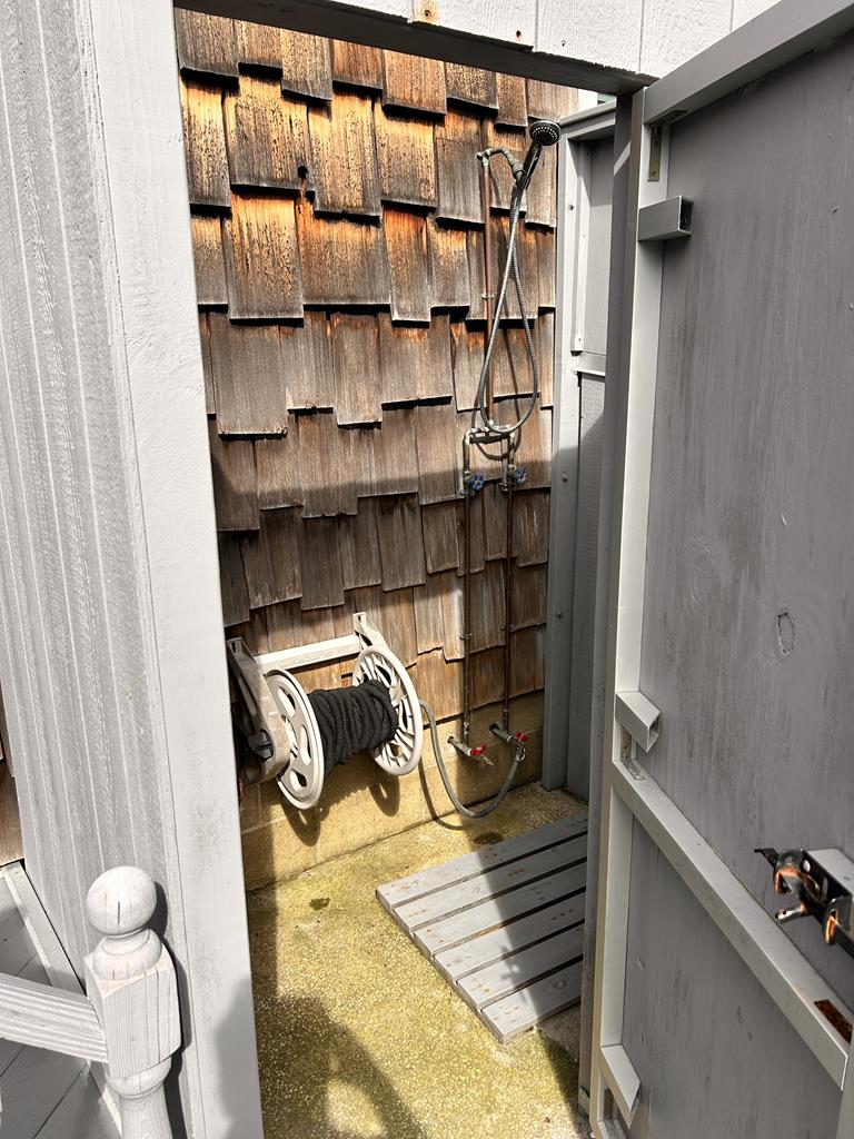 2011 West Avenue, Beach Haven (Bay Side)