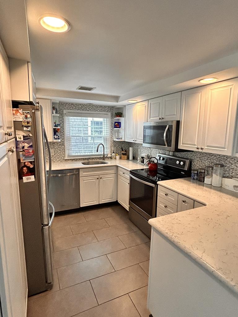 2011 West Avenue, Beach Haven (Bay Side)