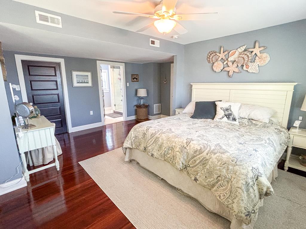 301 Franklin - The Place to Be! | Photo 16