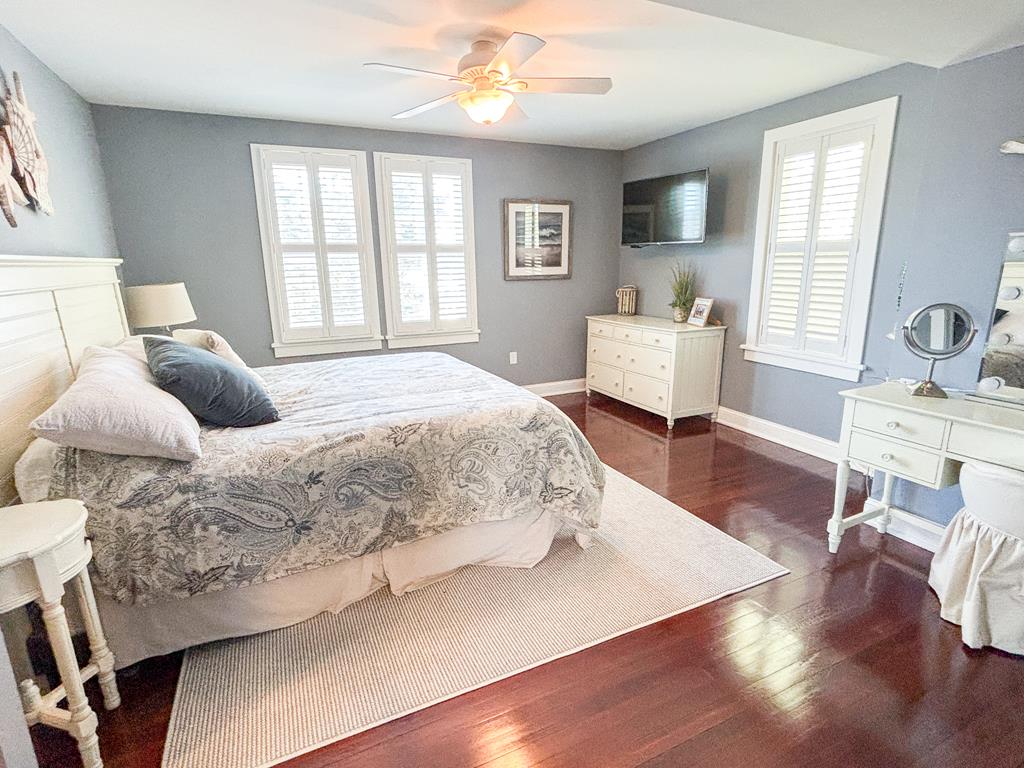 301 Franklin - The Place to Be! | Photo 17