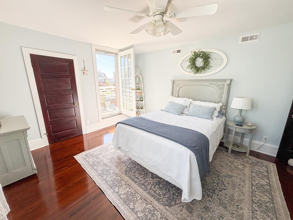 301 Franklin - The Place to Be! | Photo 19