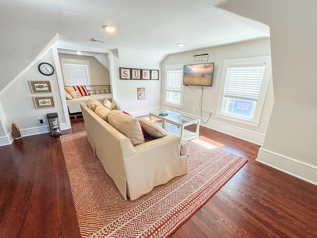 301 Franklin - The Place to Be! | Photo 29