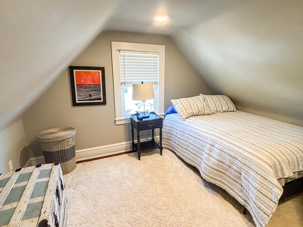 301 Franklin - The Place to Be! | Photo 32