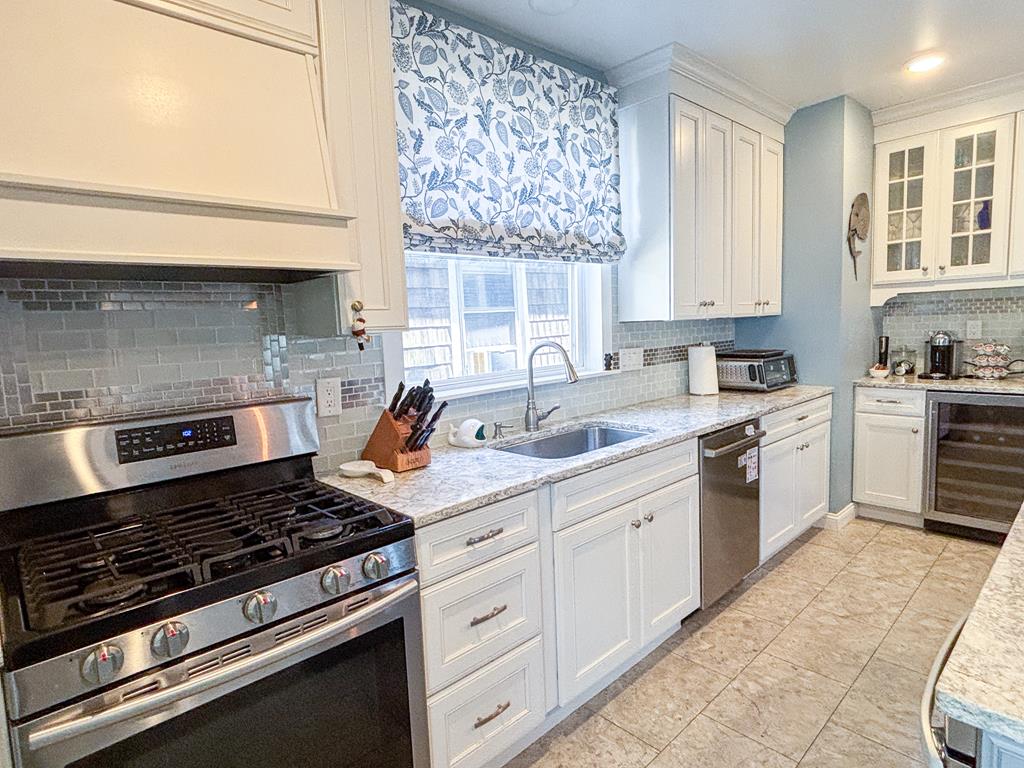 301 Franklin - The Place to Be! | Photo 11