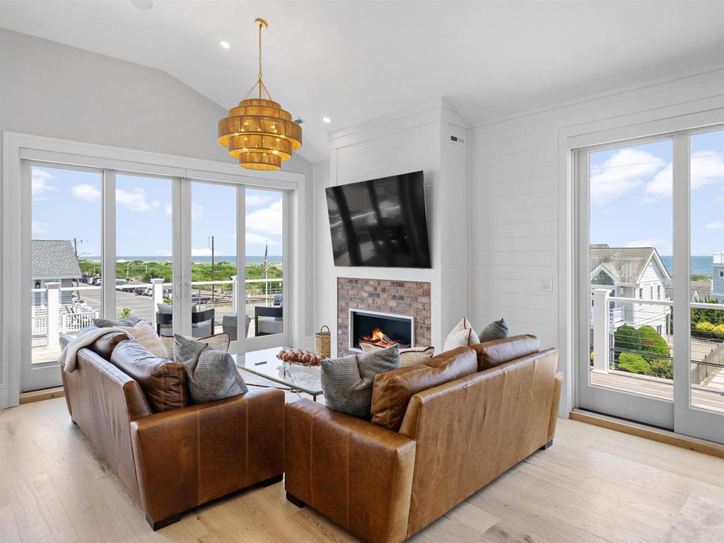 8814 Second Avenue | Photo 3