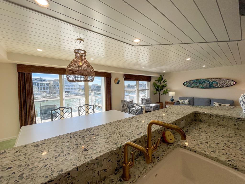 1534 Yacht Ave Unit 7 | Photo 10