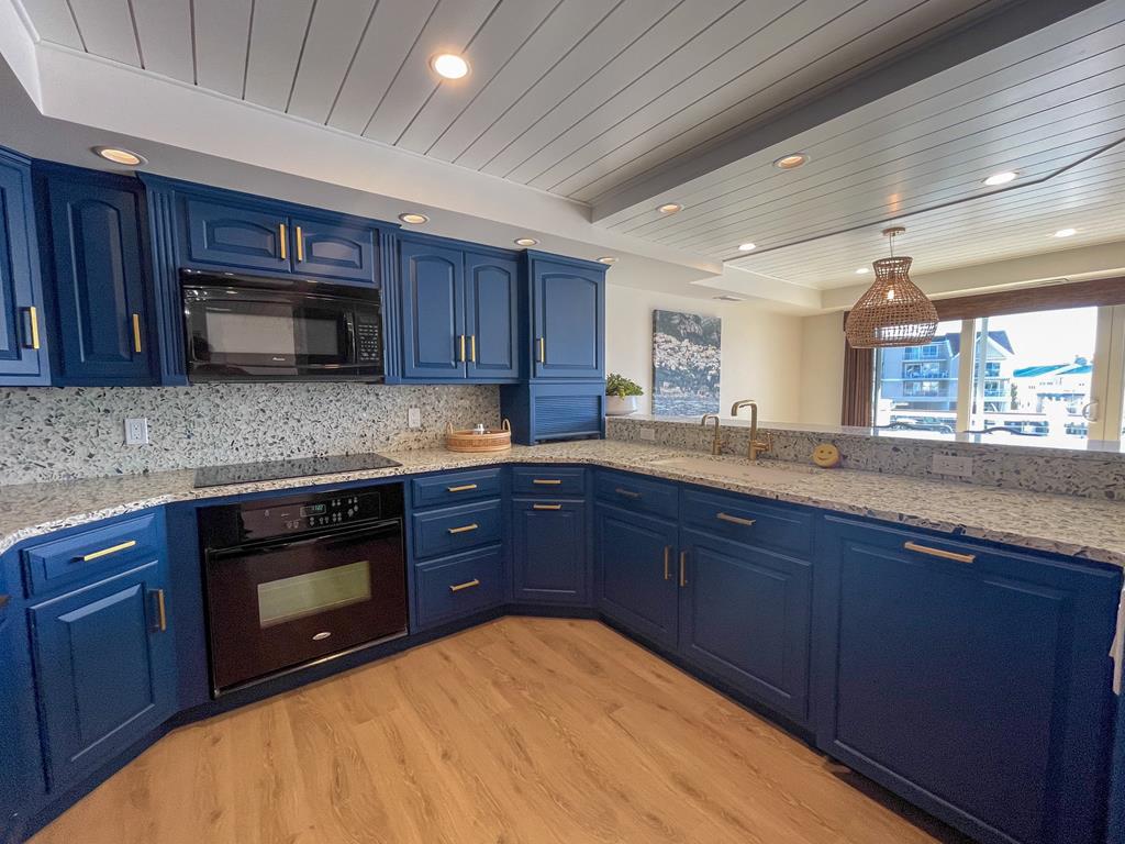 1534 Yacht Ave Unit 7 | Photo 11