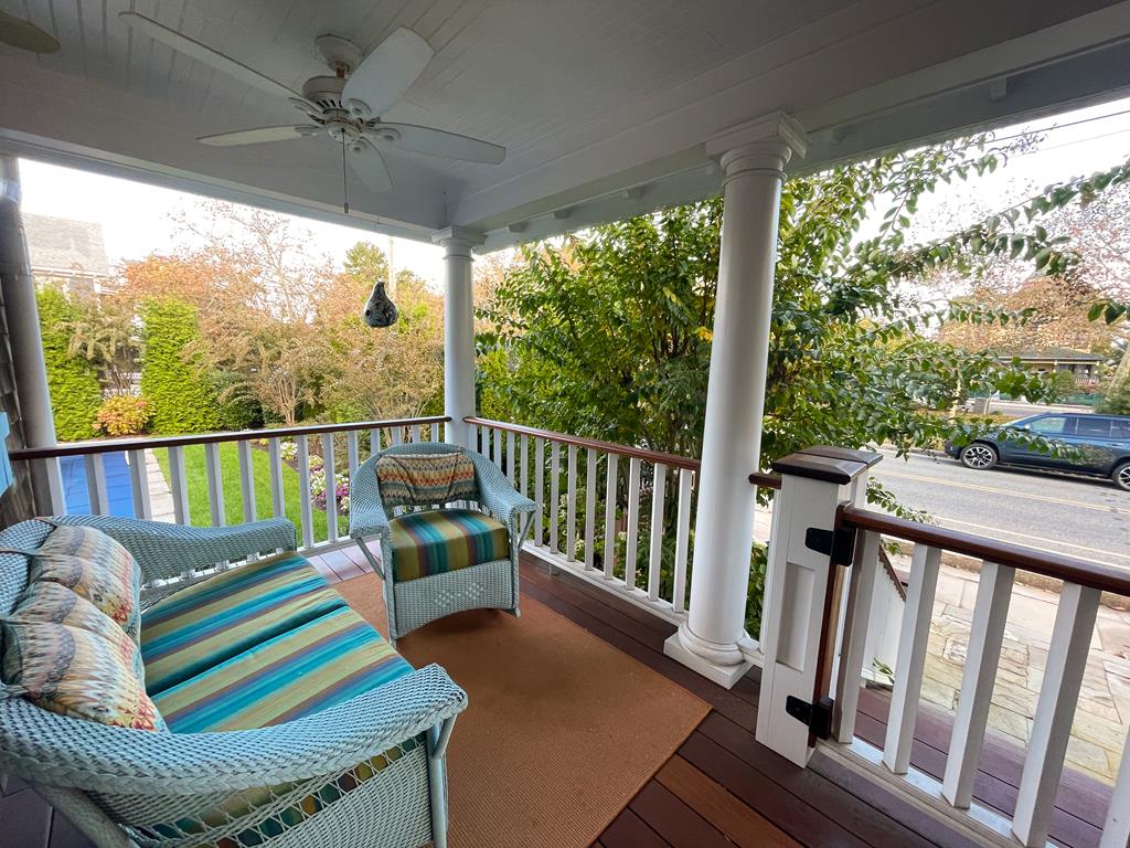 492 W. Perry Street | Photo 3