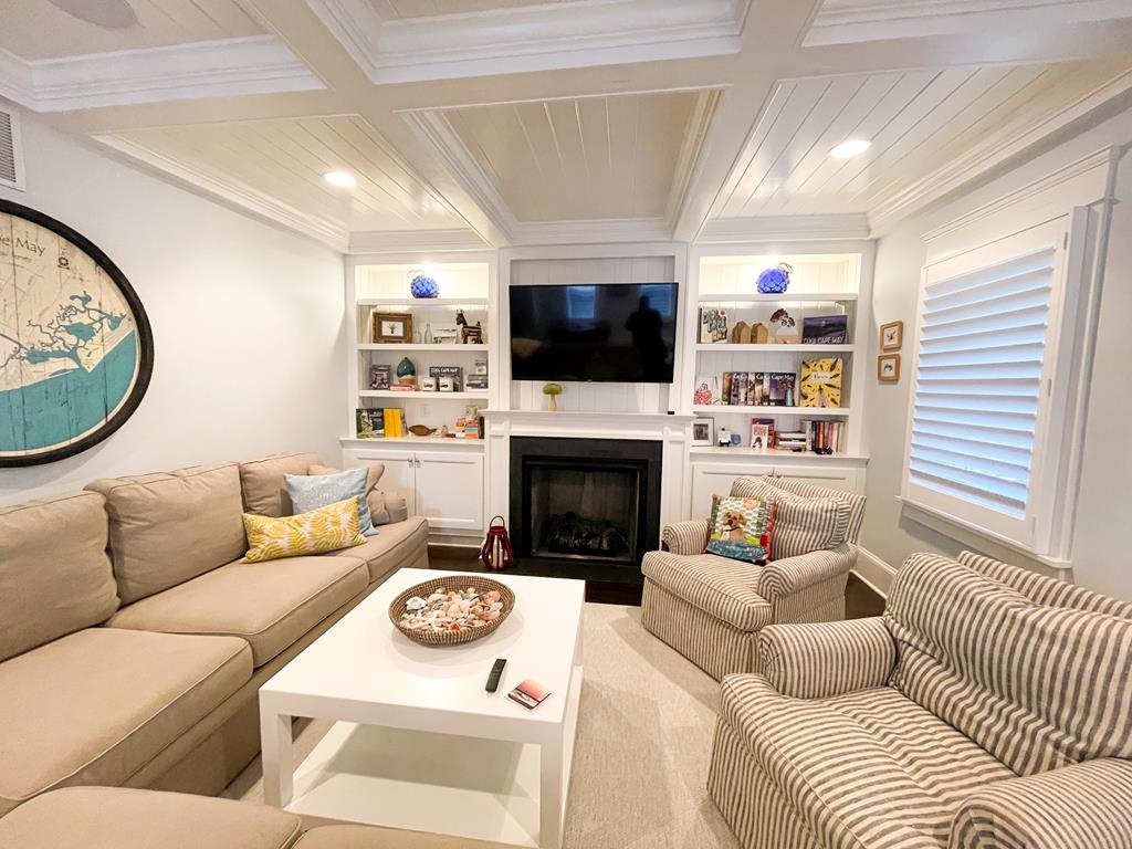 492 W. Perry Street | Photo 6