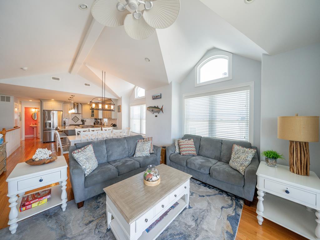 10 72nd Street | Photo 4