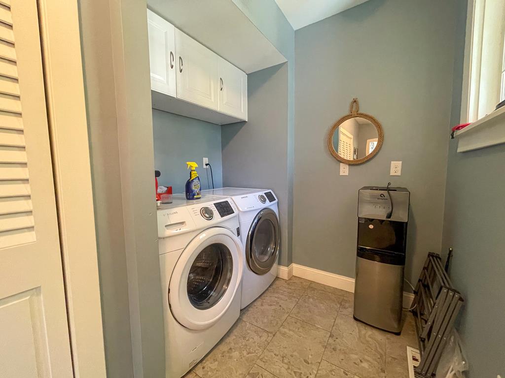 301 Franklin - The Place to Be! | Photo 15