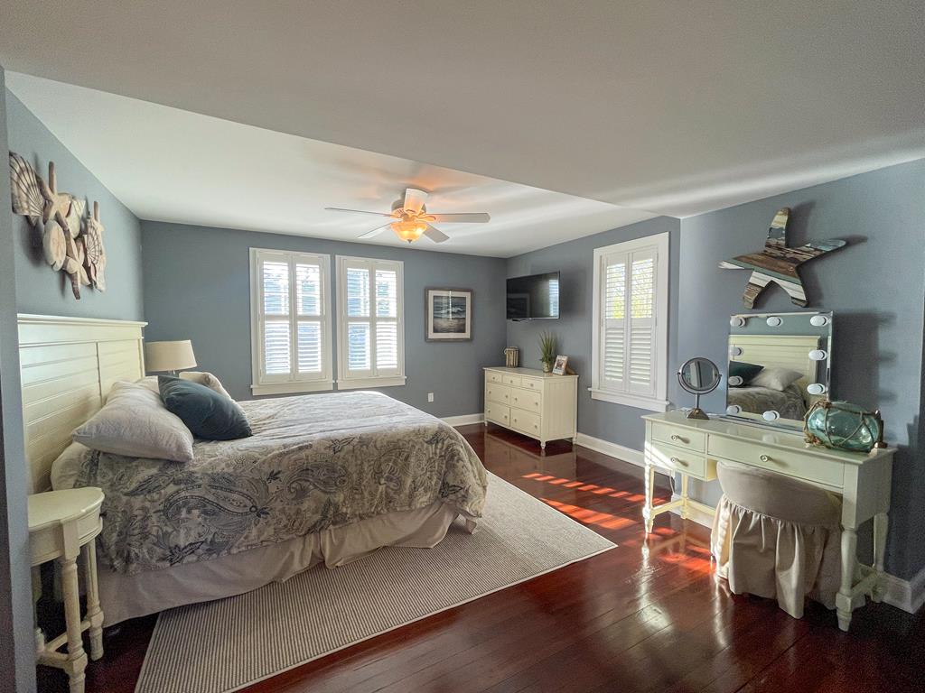 301 Franklin - The Place to Be! | Photo 19