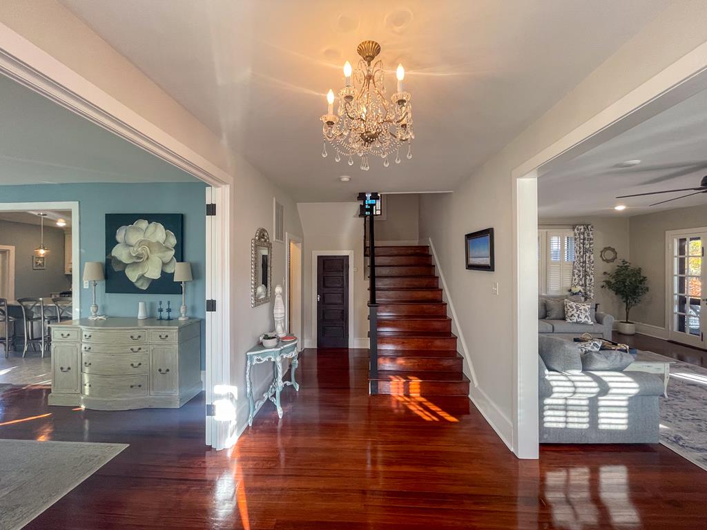 301 Franklin - The Place to Be! | Photo 7