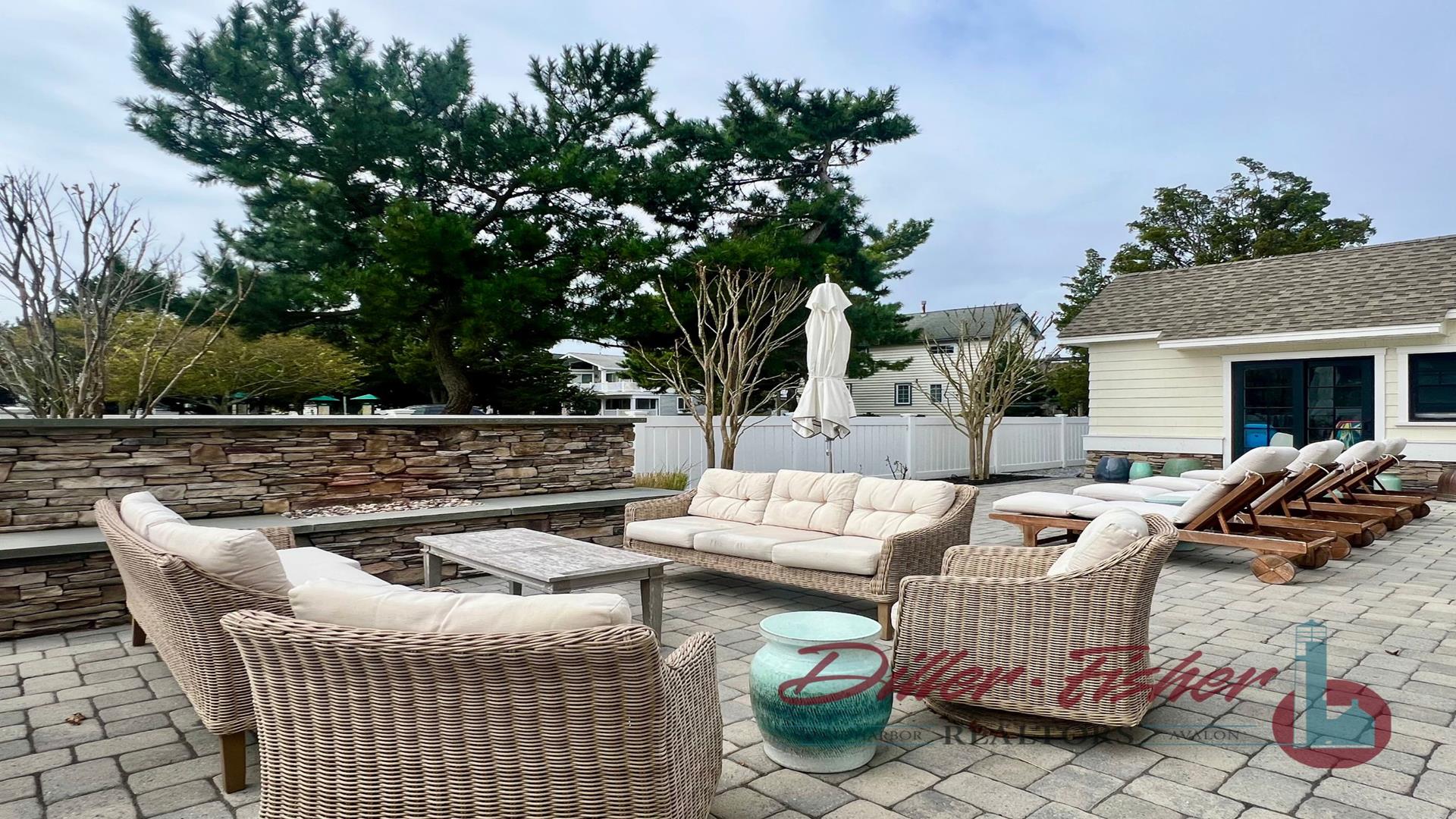 255 105th Street, Stone Harbor (Southend Stone Harbor)