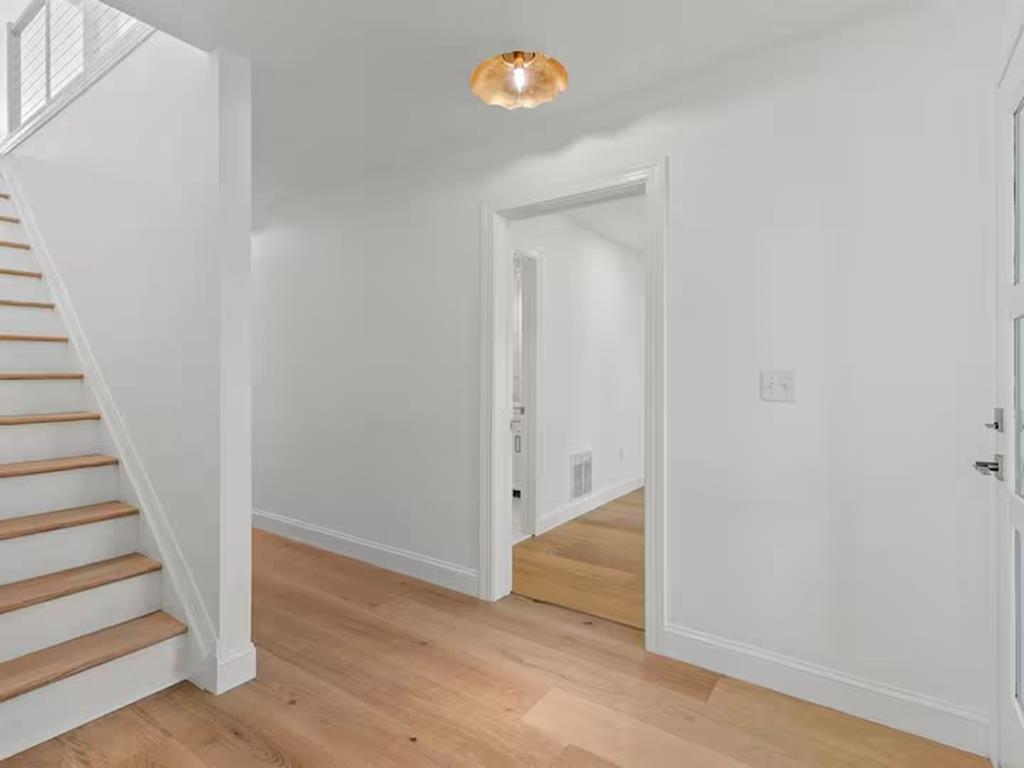 9 N.8th Street | Photo 19