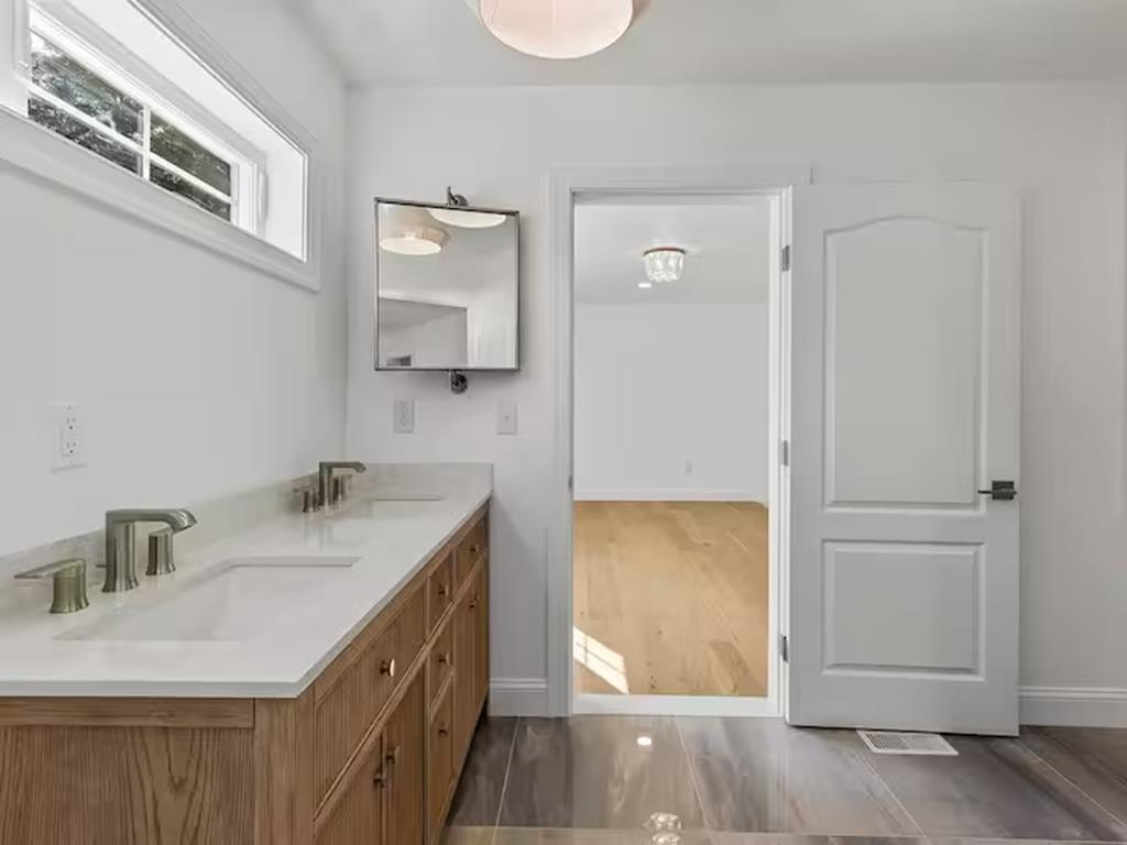 9 N.8th Street | Photo 22