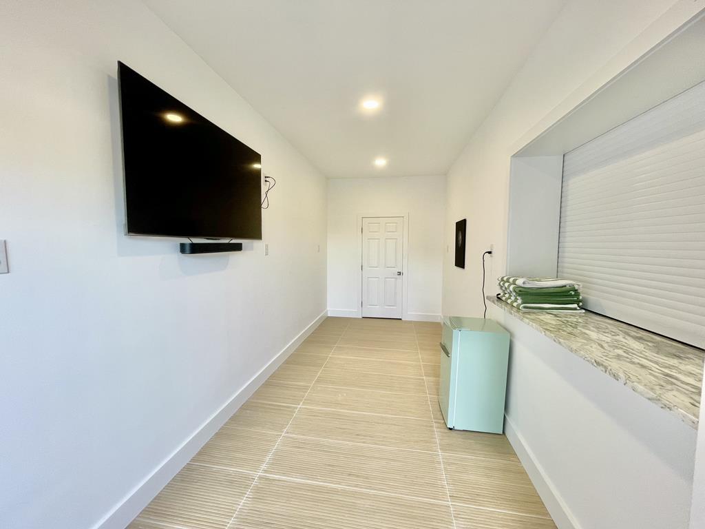 9 N.8th Street | Photo 34