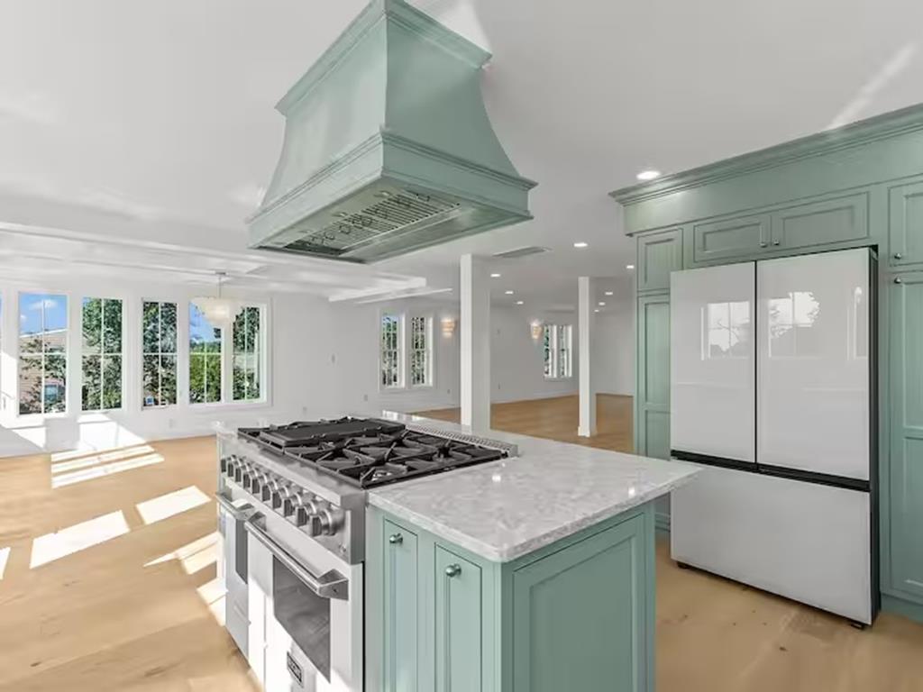 9 N.8th Street | Photo 11