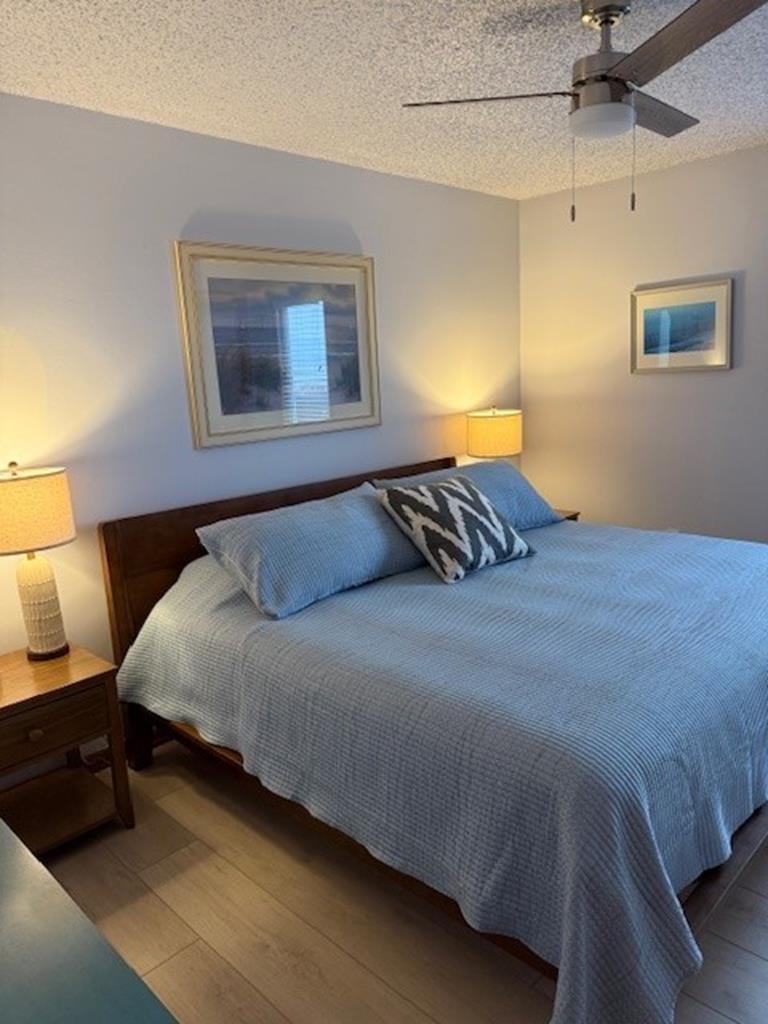 1200 Landis - Picture 