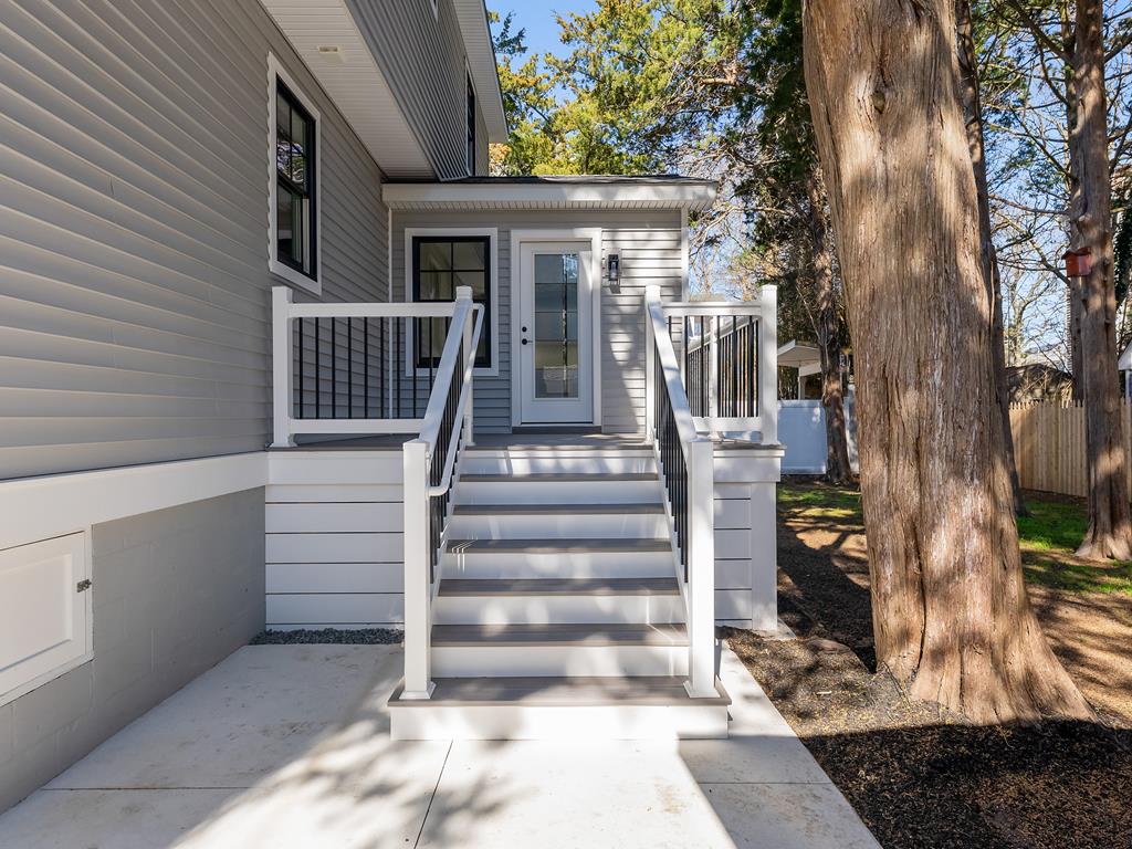 515 Sandalwood Road | Photo 30