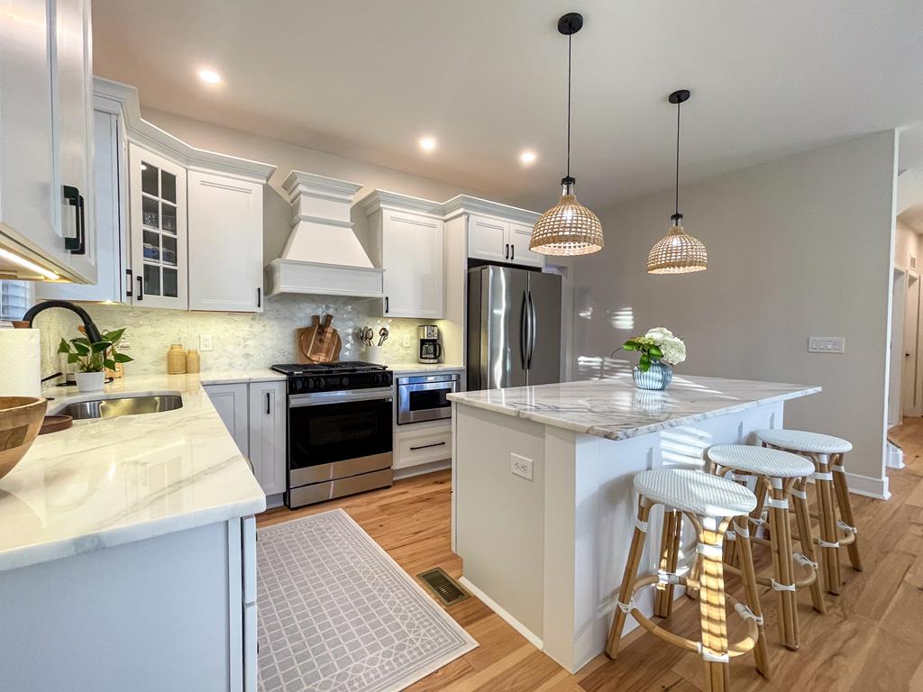 515 Sandalwood Road 7