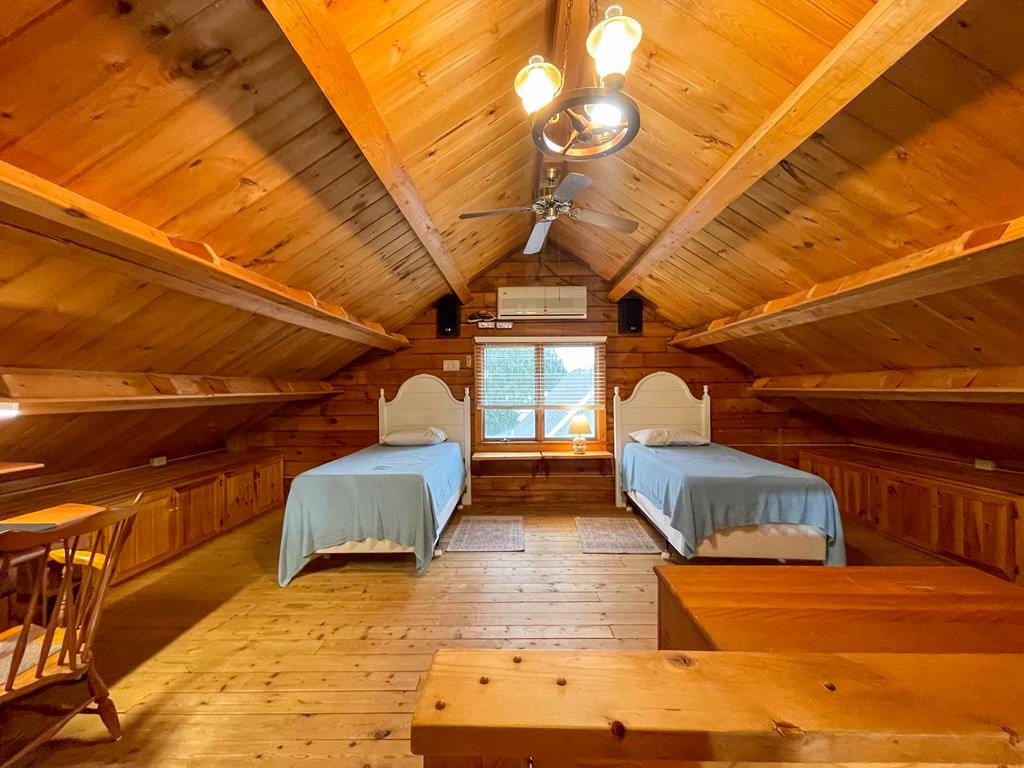 17 Fernwood Road - Cozy Cabin Escape | Photo 19