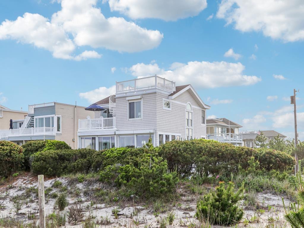 12A E. Essex Avenue, Harvey Cedars (Ocean Front)