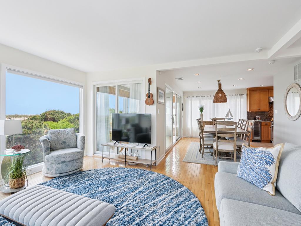 12A E. Essex Avenue, Harvey Cedars (Ocean Front)