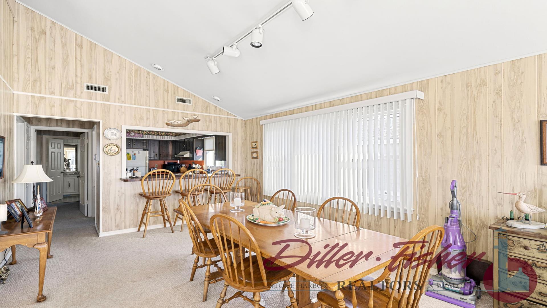 122 110th Street, Stone Harbor (Mid-Island)