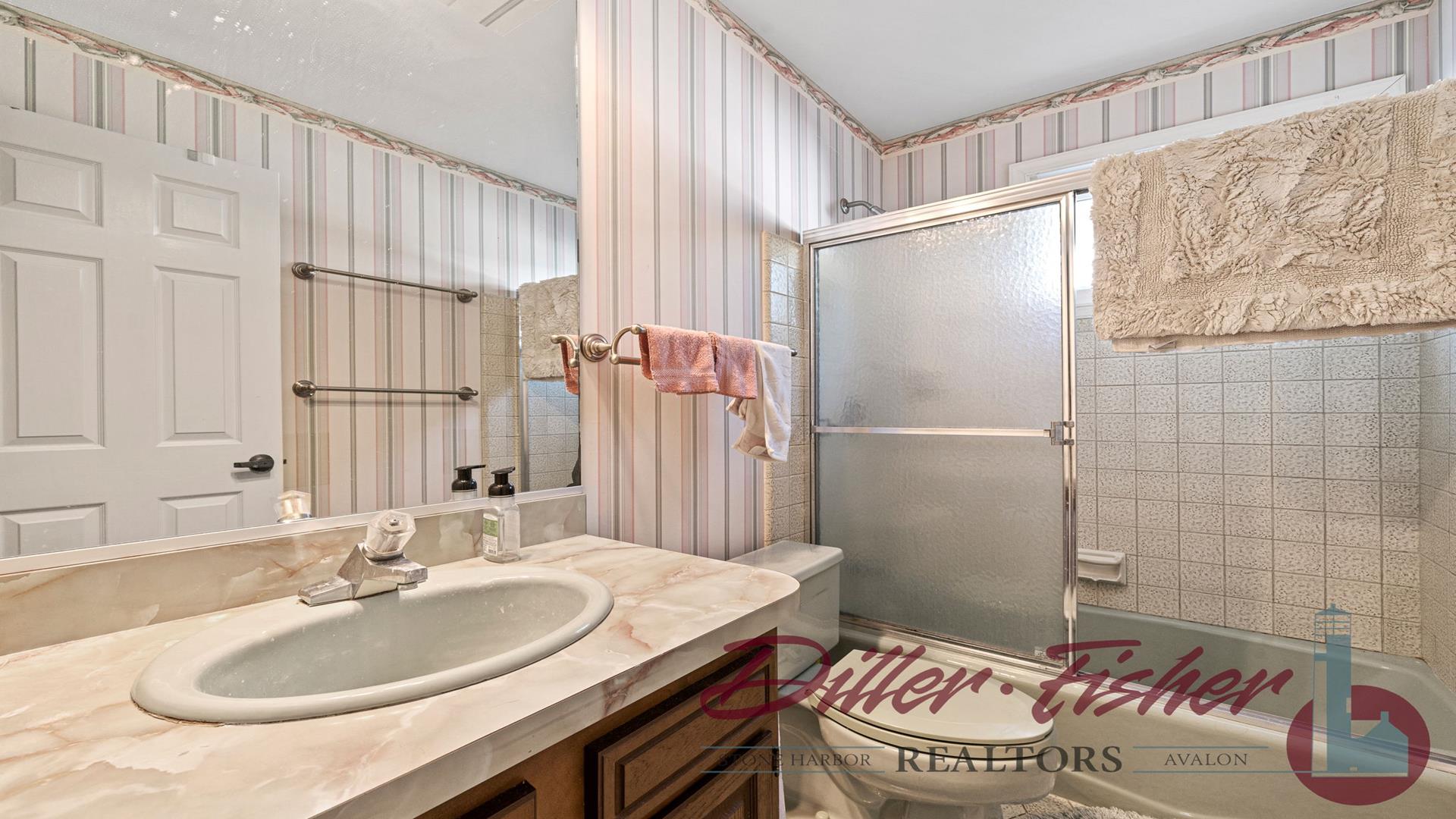 122 110th Street, Stone Harbor (Mid-Island)