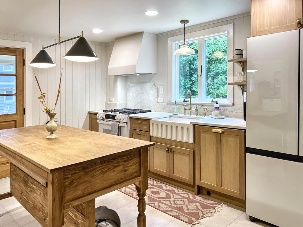 Peaceful Retreat - 611 Jonathan Hoffman Road | Photo 13