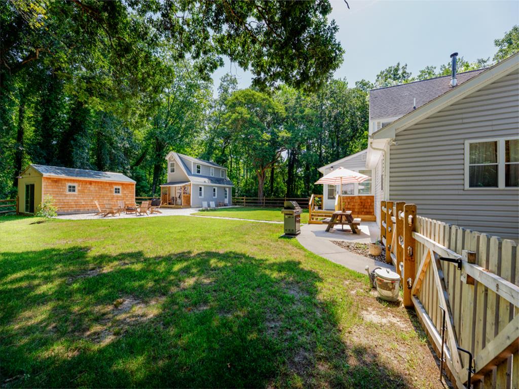 Peaceful Retreat - 611 Jonathan Hoffman Road | Photo 34