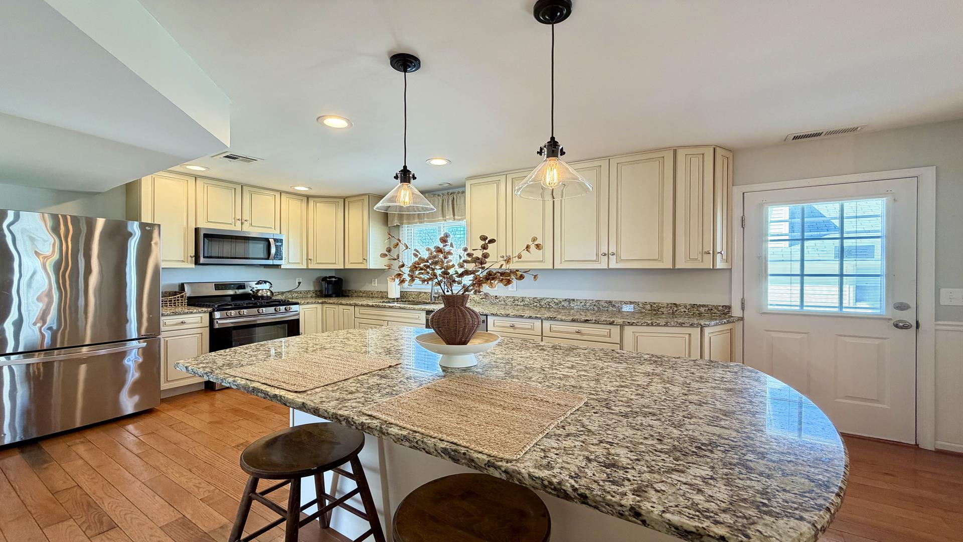 8301 Second Avenue, Stone Harbor (Mid-Island) - Picture 3