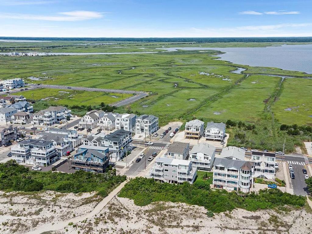 2709 Landis Avenue, Sea Isle City