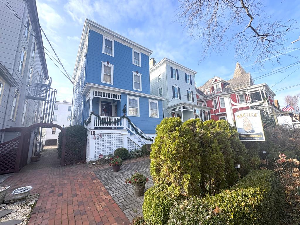 Nautica Condos Unit 4 The Crows Nest