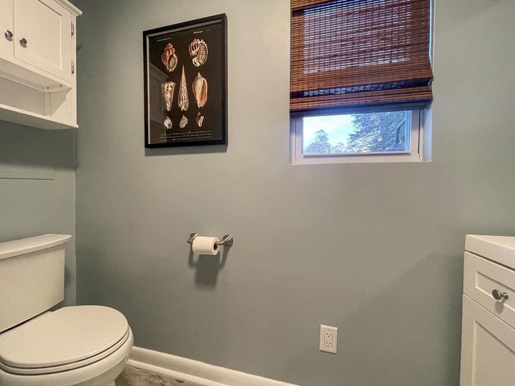 The Salt Box - 416 Baywyn Road | Photo 15