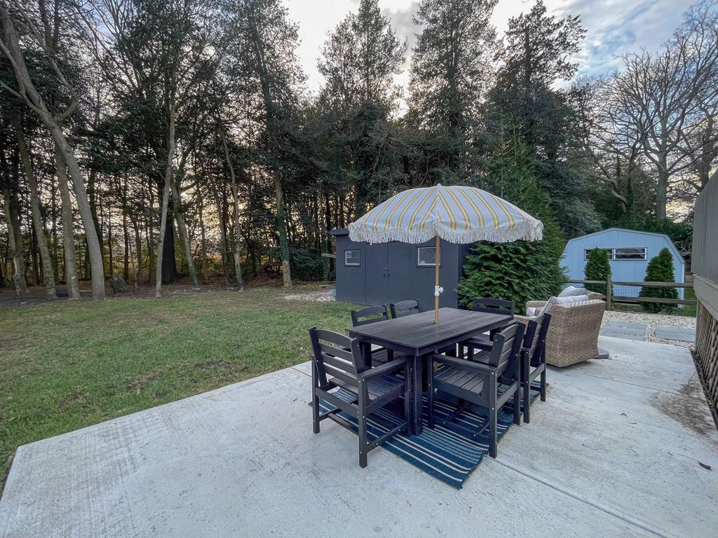 The Salt Box - 416 Baywyn Road | Photo 5